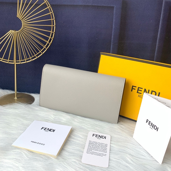 超激安ブランド財布偽物背面デザイン